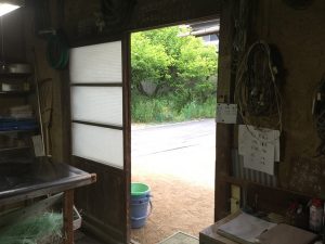 作業を行いやすい戸へ変更！