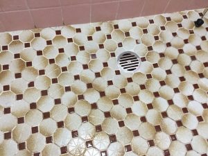 浴室排水　ワントラップ交換