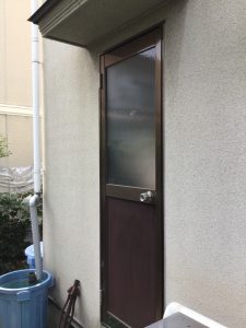 笠岡市│【勝手口交換工事】冷気・通風・防犯の3つの対策が可能に