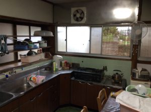 【キッチンリフォーム工事】窓も一緒に台所のリフォーム。