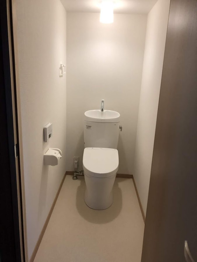 【トイレ新設工事】縁側にトイレを新しく作りました
