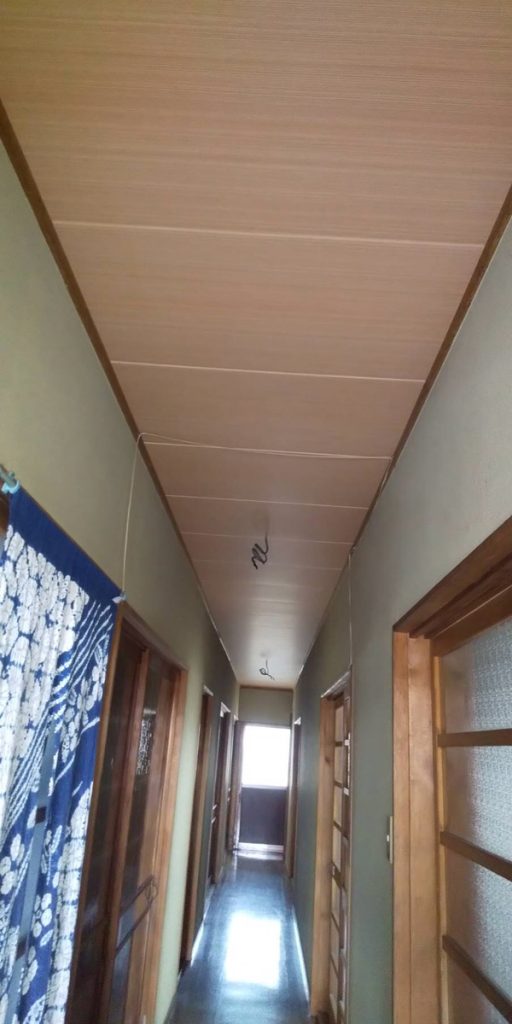 岡山市│廊下の天井を変えれば明るくなります！【和天井張替え工事】
