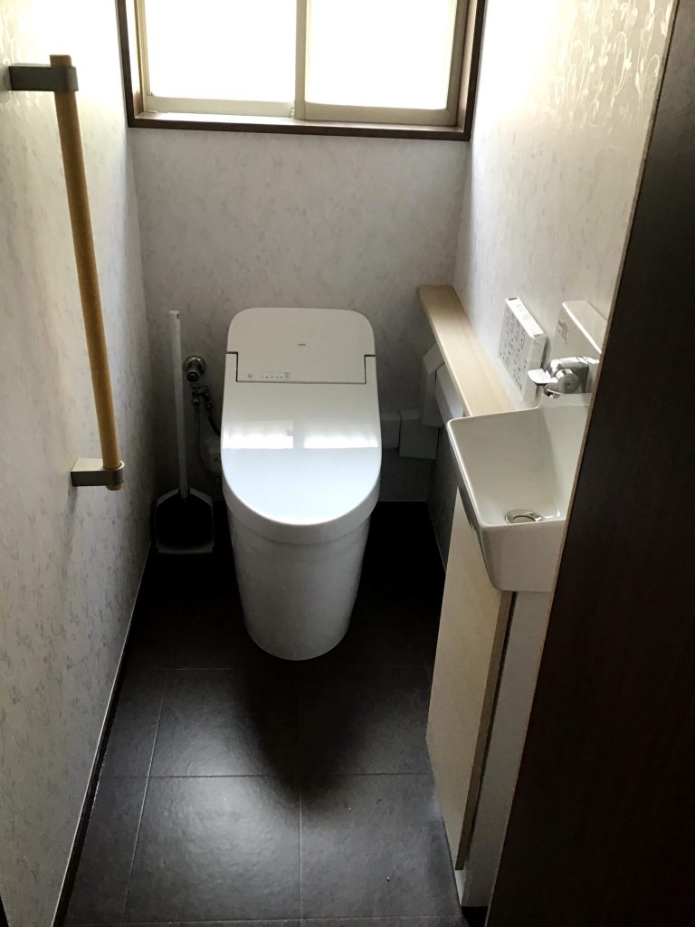 あんなにあった敷居の段差が無くなった！？【トイレ交換】