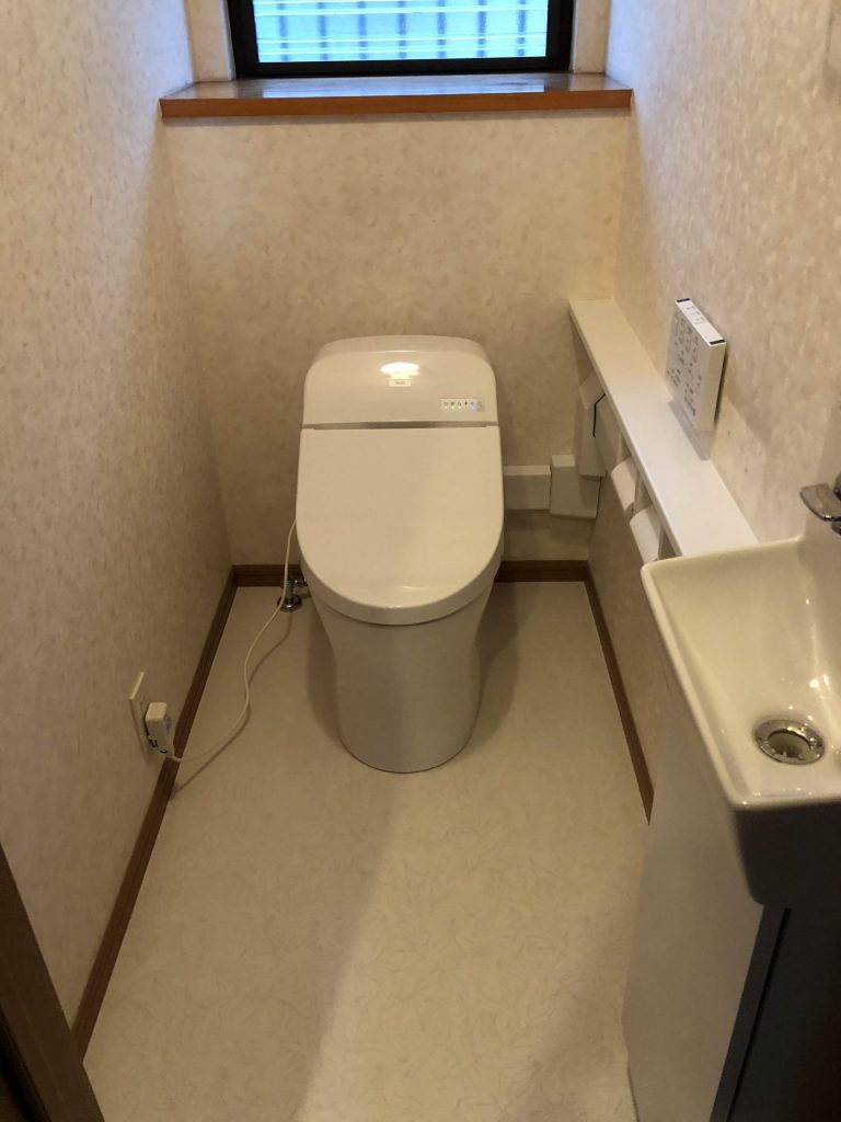 1日でトイレが新しく、手洗い器も新設できます♪