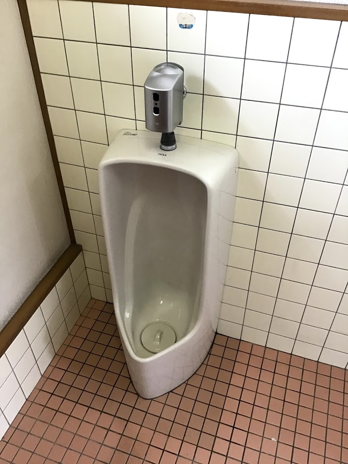 最小限のトイレリフォーム（和式トイレ⇒洋式トイレ+小便器）も承ります！