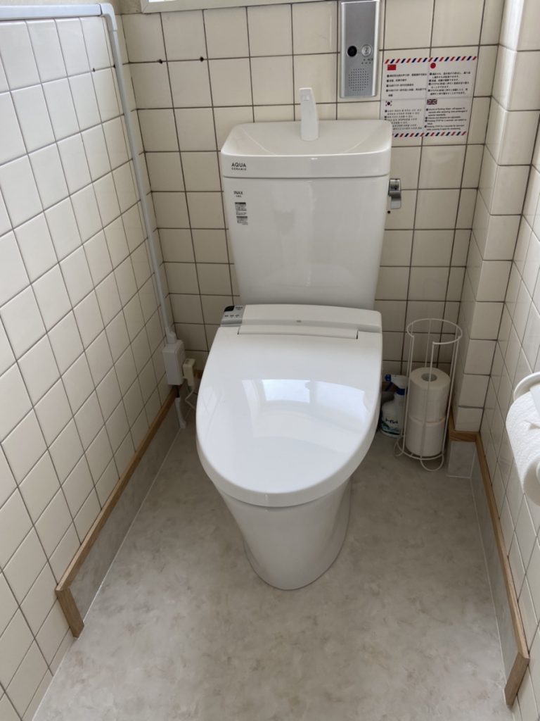 壁にもクッションフロア！掃除がしやすく、使いやすいトイレです！