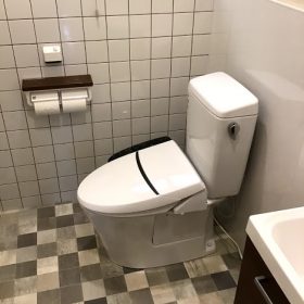 鴨方　O様てい　水廻り工事　トイレ完了！