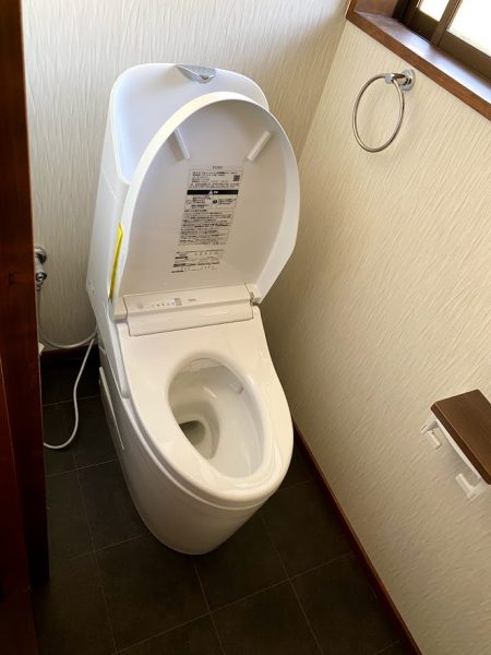 トイレの内装材　揃えてオシャレな空間に☆