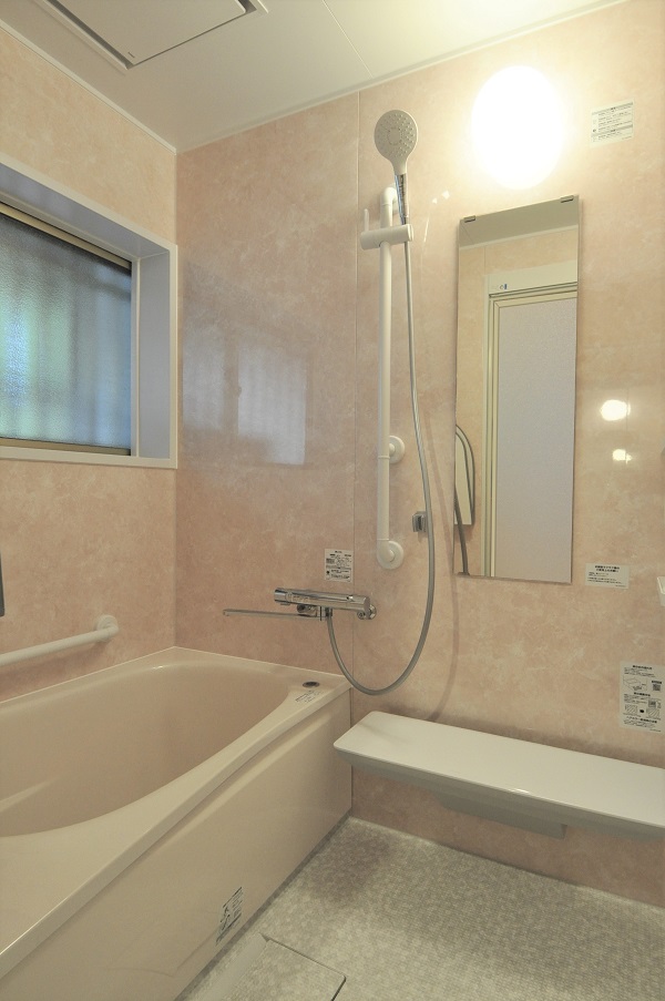 【浴室・洗面リフォーム】パステルカラーの浴室空間