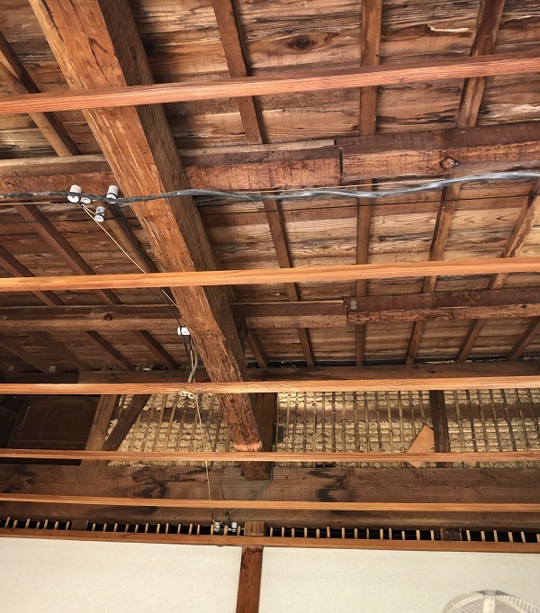 和室の天井