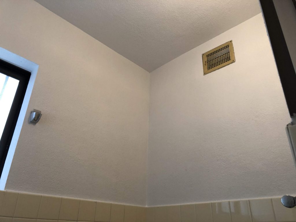 倉敷市│お風呂の壁・天井を塗装して綺麗にしちゃいましょう♪