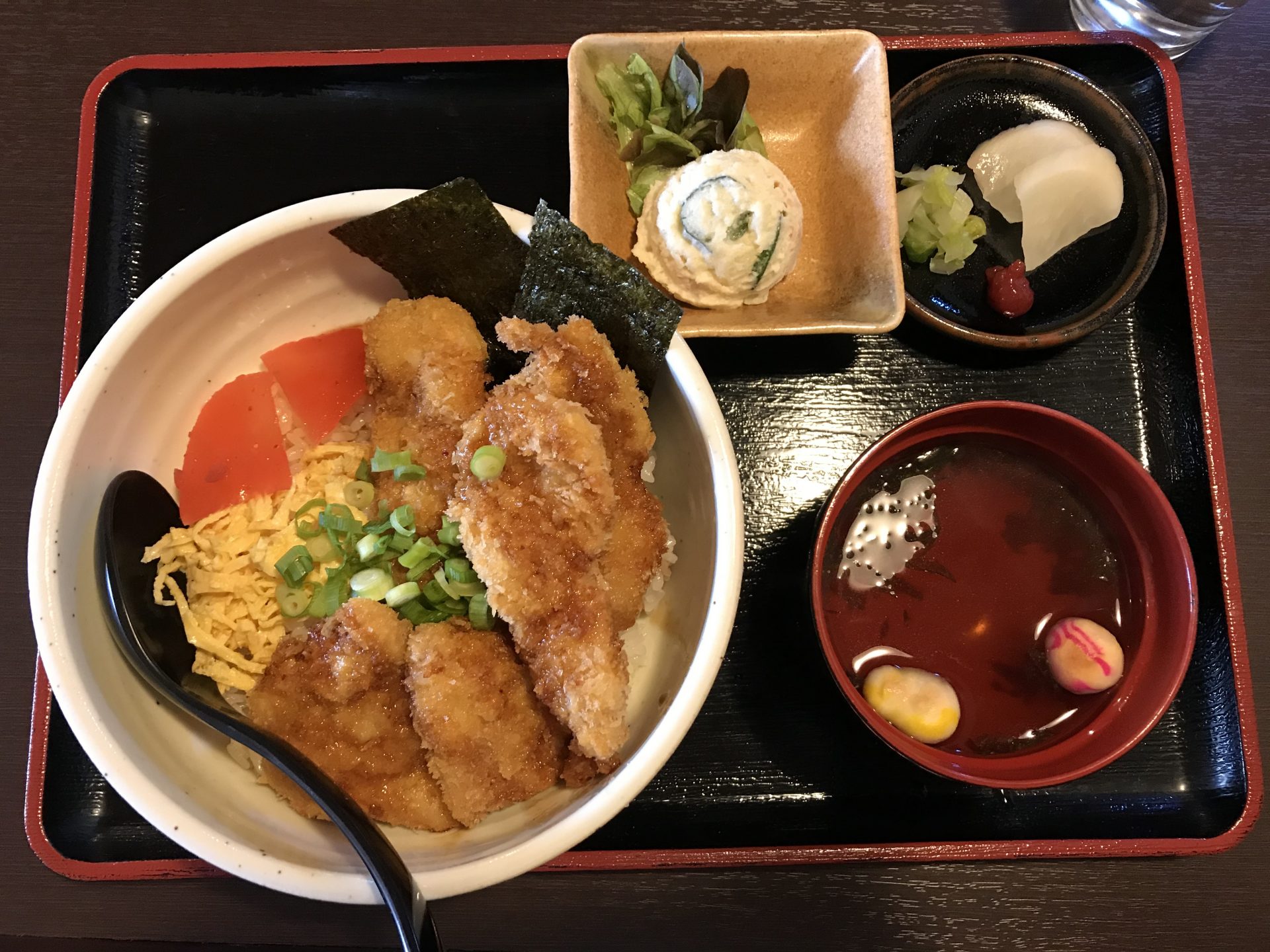 玉島でお昼ごはんを食べました。