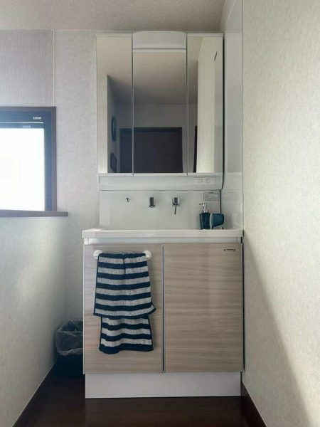 倉敷市 | 洗面化粧台工事　洗面スペースを便利で快適にしました！
