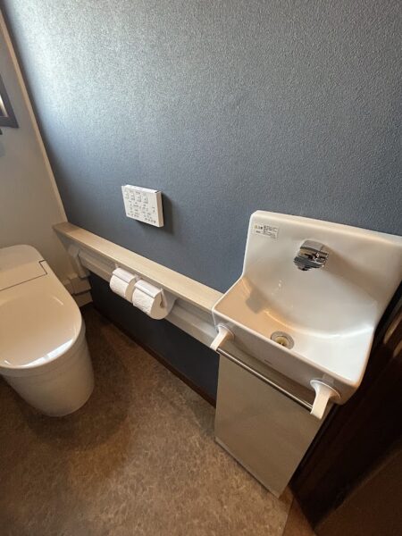 倉敷市 | トイレの給排水を利用して、手洗い器を新設しました！