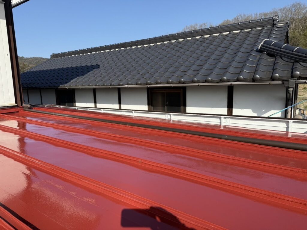 岡山市 | 屋根の塗装も対応させていただきます。