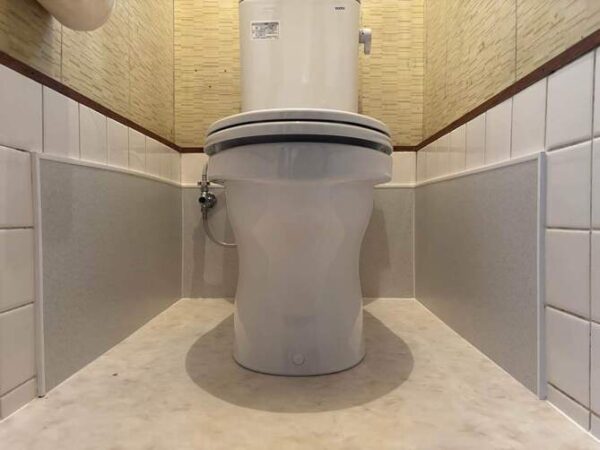 倉敷市 |和式トイレから洋式トイレへ2日で交換出来ました。