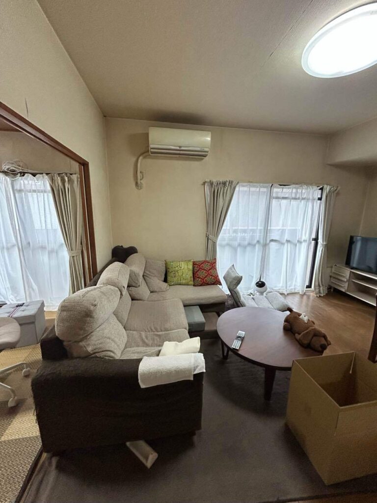 倉敷市 | マンションの床にクッションフロアを貼り、ワンちゃんも安全に暮らせる空間になりました!