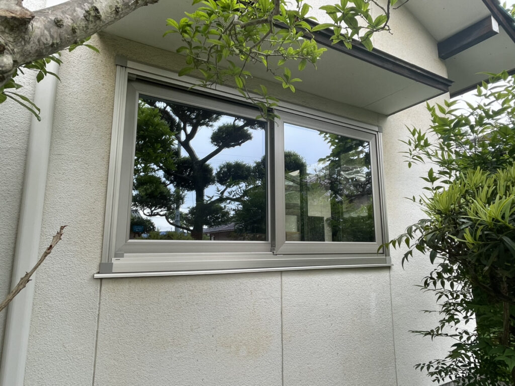 倉敷市｜カバー工法して、暖かい書斎に！！