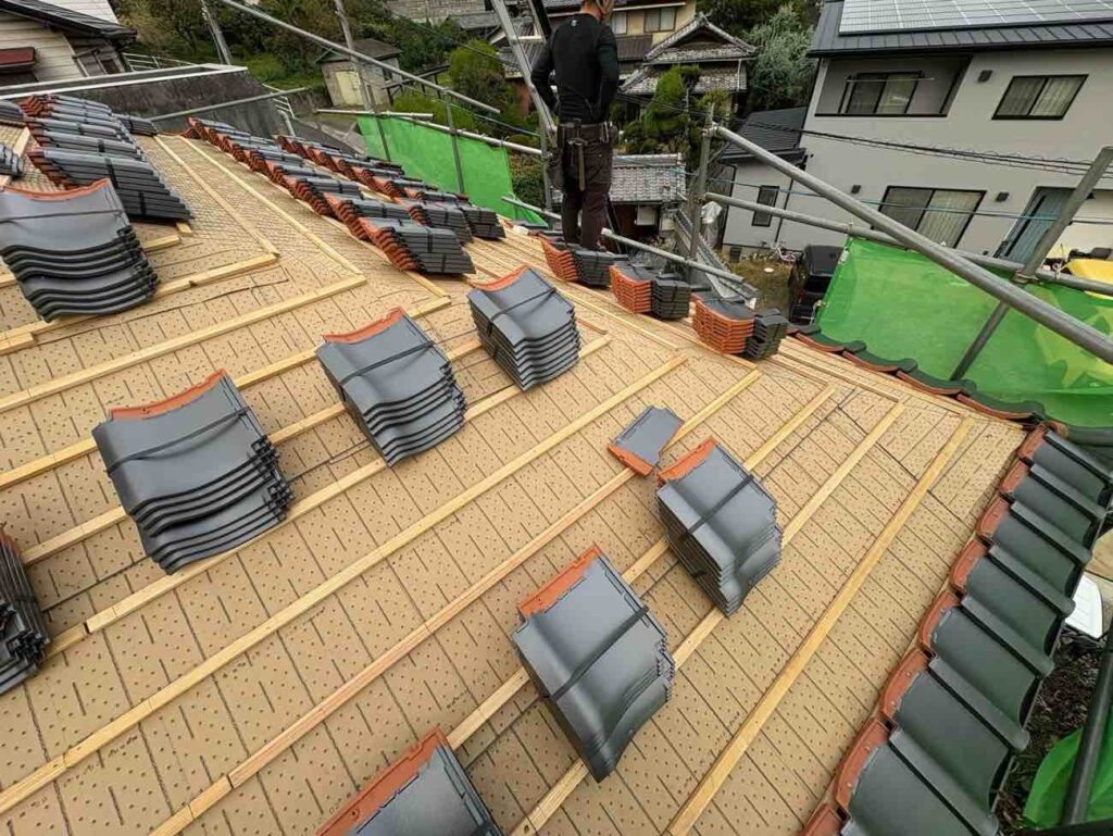 倉敷市|【外壁工事】瓦交換と外壁塗装で、お家を美しく蘇らせましょう!!