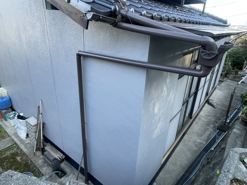 倉敷市|【外壁工事】瓦交換と外壁塗装で、お家を美しく蘇らせましょう!!