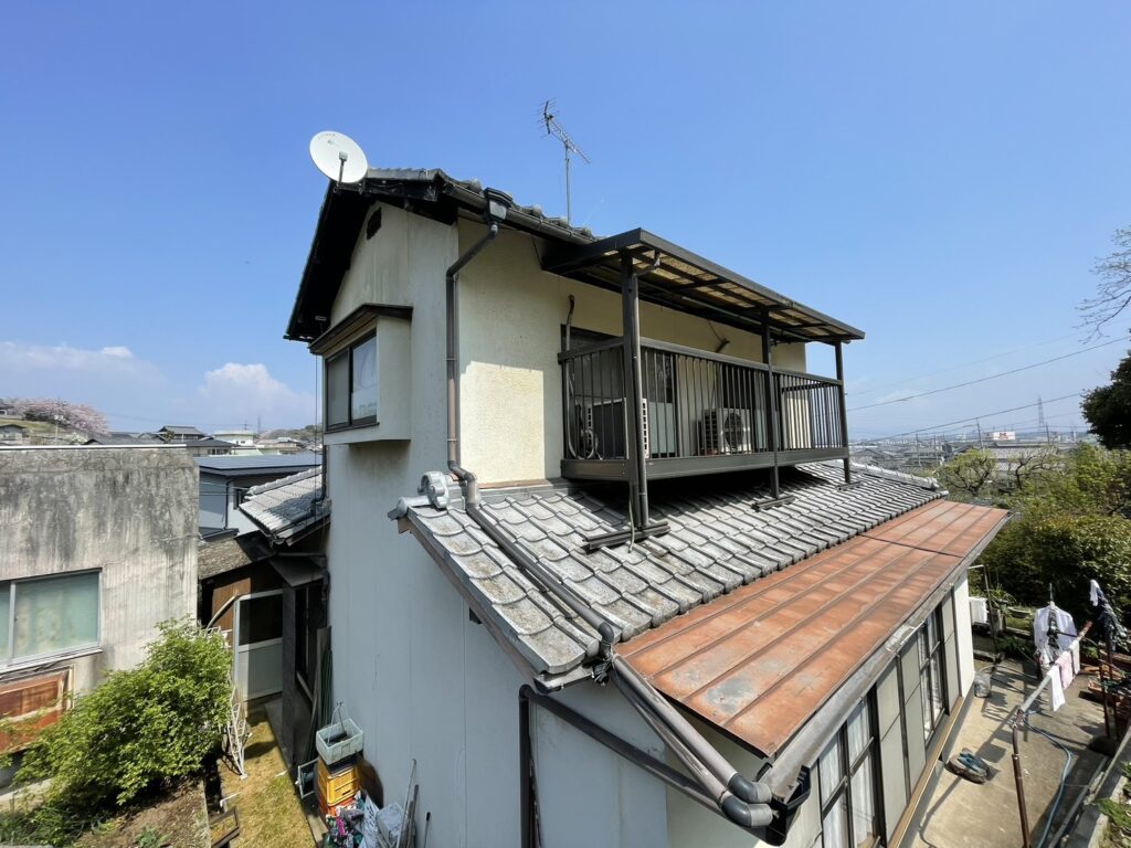 倉敷市|【外壁工事】瓦交換と外壁塗装で、お家を美しく蘇らせましょう!!