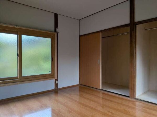 岡山市 |もう寒くない、虫も気にならない。安心してぐっすり眠れる寝室へ