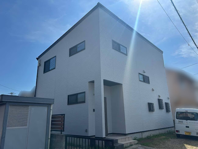 倉敷市 | 中古物件を外装リフォームして、まるで新築のような見た目に生まれ変わりました。