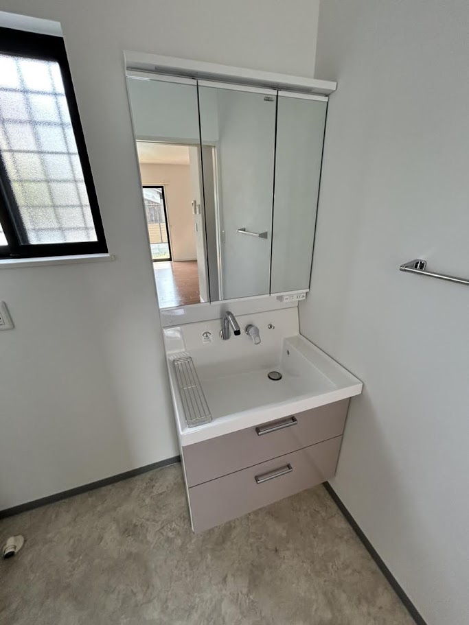 倉敷市 | 中古物件を外装リフォームして、まるで新築のような見た目に生まれ変わりました。