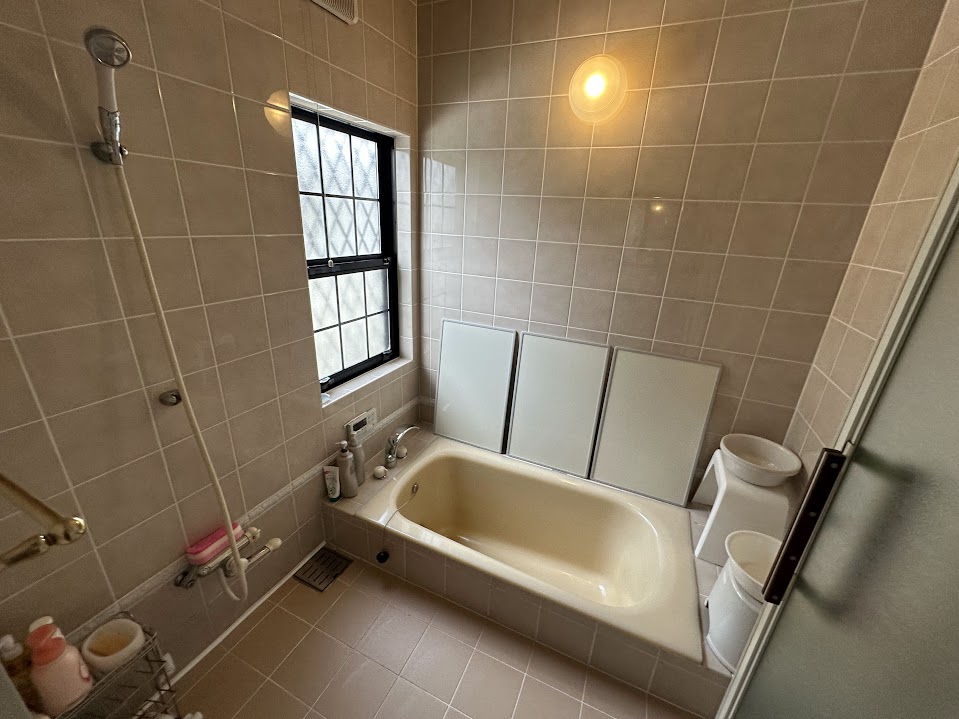 岡山市 | ユニットバス工事で安心安全の浴室へ