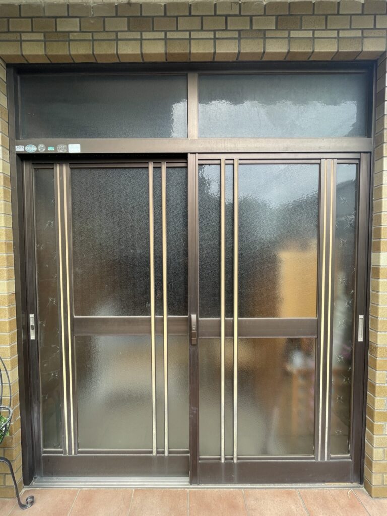 倉敷市|たった1日で玄関が生まれ変わりました!