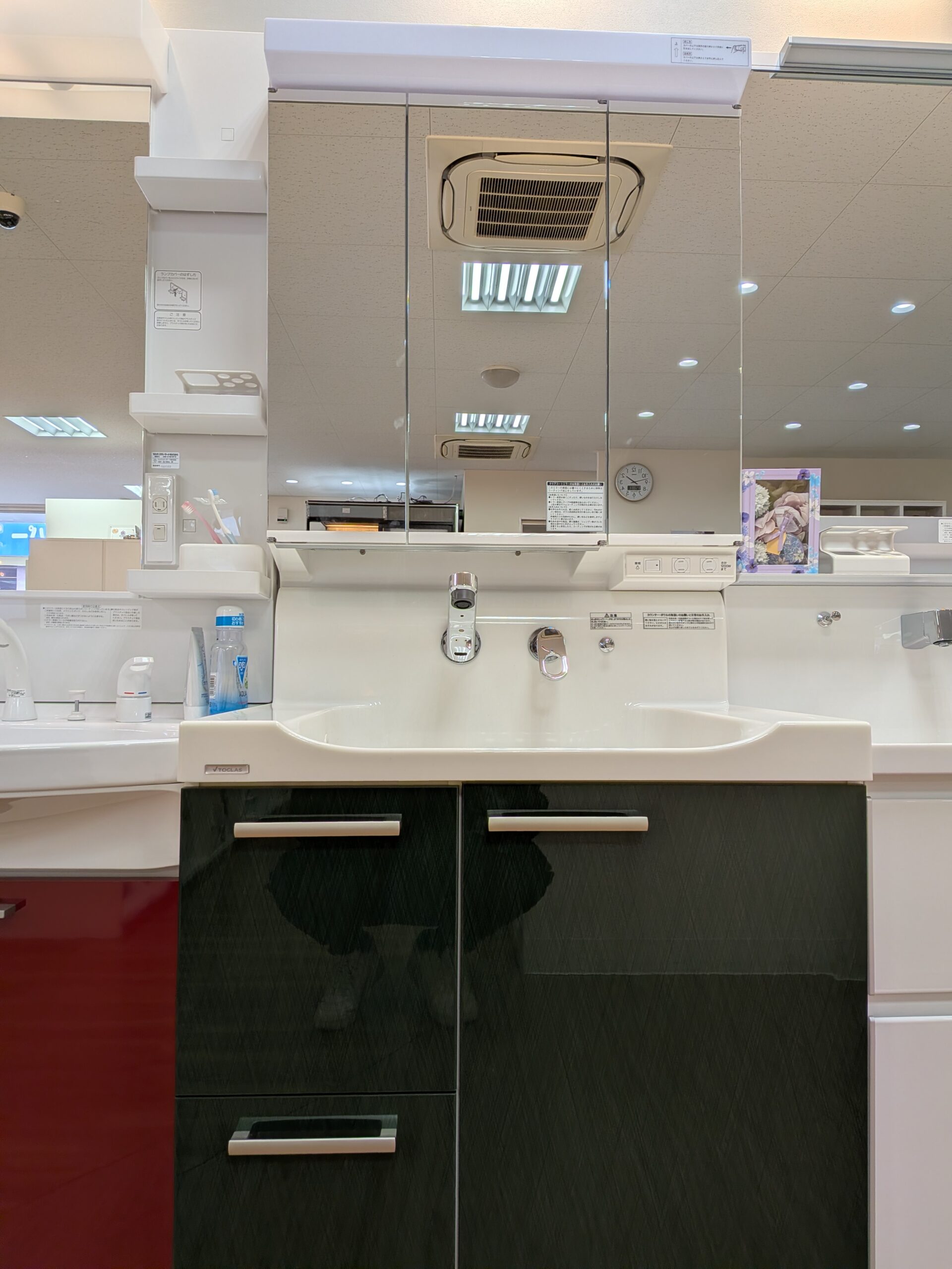 初めまして！　若木と申します！