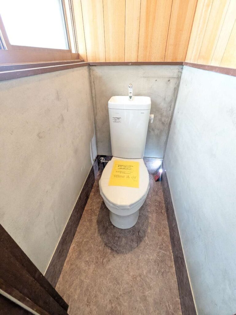 倉敷市 | 和式便所から洋式トイレへの交換で清潔感と節水性能が向上