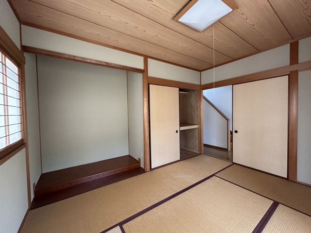 畳の「表替え」と「新調」どっちがお得？