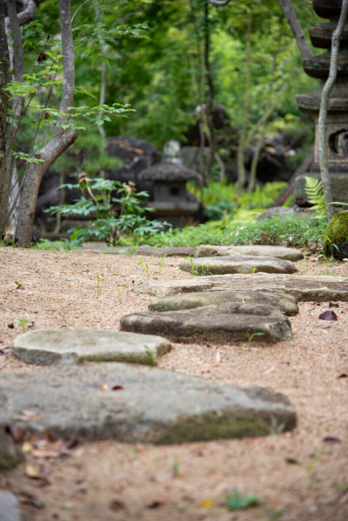 浅口市│「刻を継ぐ庭」静寂と光の古民家カフェ