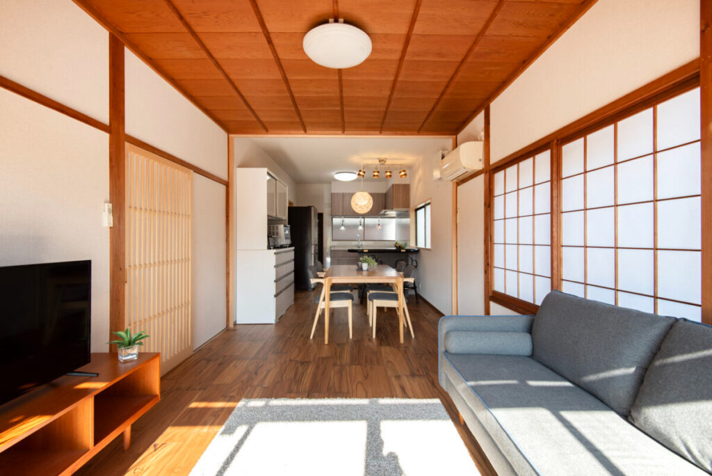 岡山市│住まいの記憶を残しながら整える、心地よいLDK改修