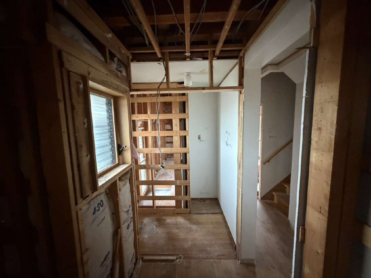 中古物件リノベーションが始まりました！