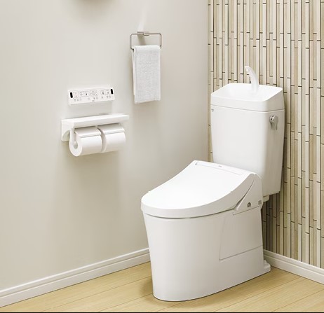 トイレリフォーム　LIXIL　アメージュ便器＋シャワートイレKB