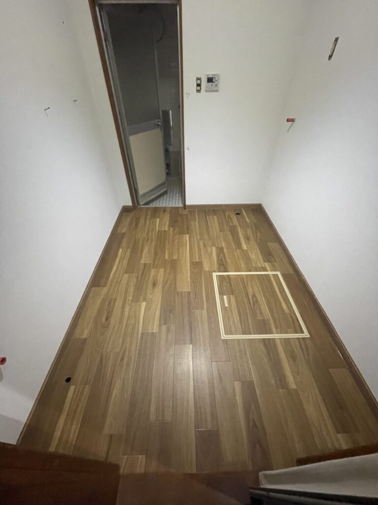 倉敷市｜洗面所床改修工事『キレイで安全な空間へ・・・！！』