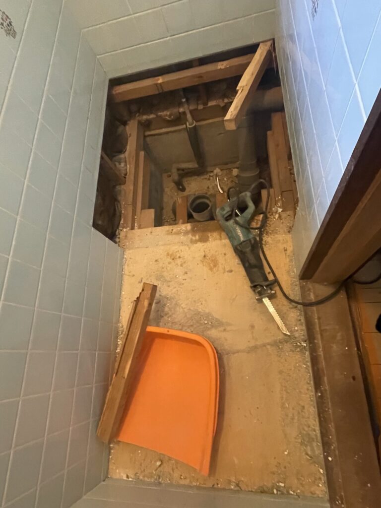 倉敷市|和式トイレ→洋式トイレへリフォーム! 段差解消使いやすい空間へ!!