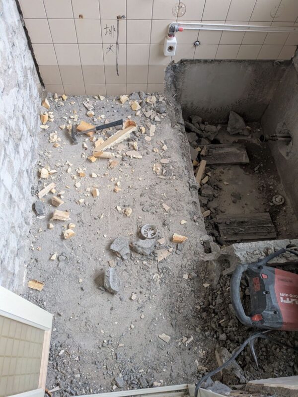 お風呂工事の様子～解体工事編～