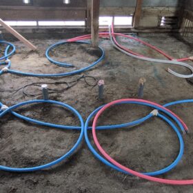 新現場の排管作業