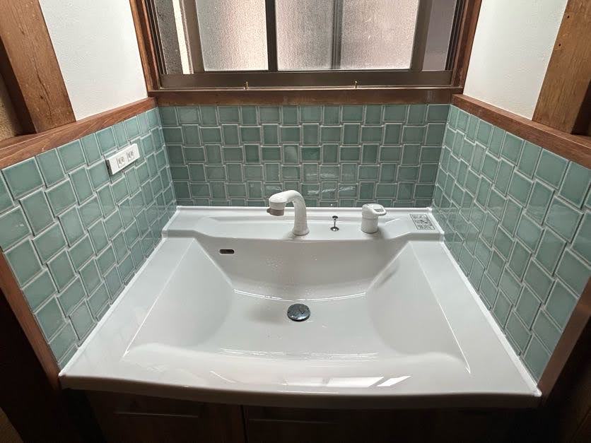 倉敷市 | 化粧台の下台の更新で、収納量・清掃性が格段にアップしました！