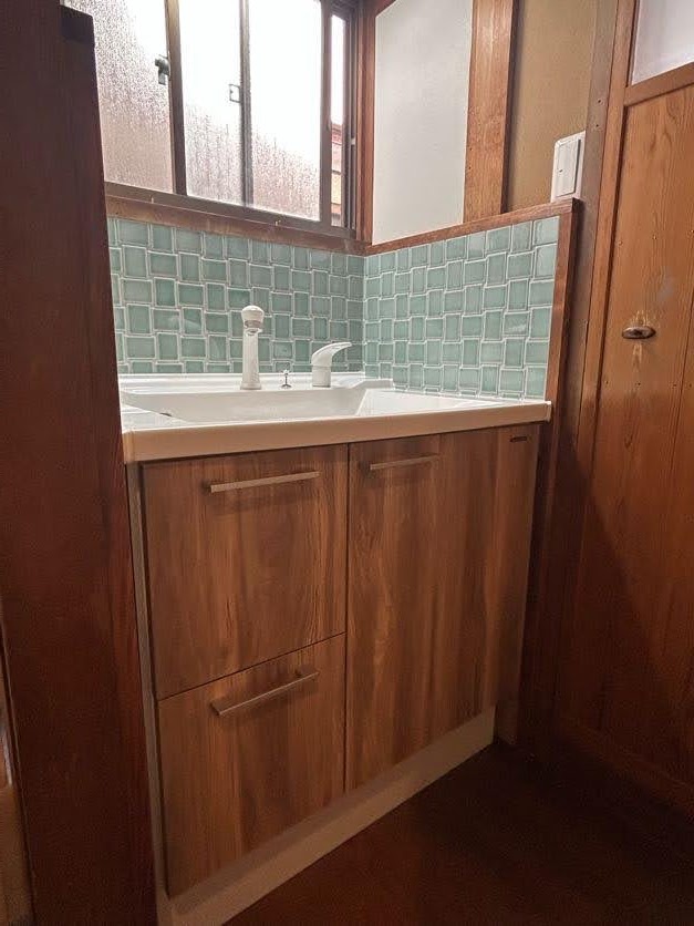 倉敷市 | 化粧台の下台の更新で、収納量・清掃性が格段にアップしました！