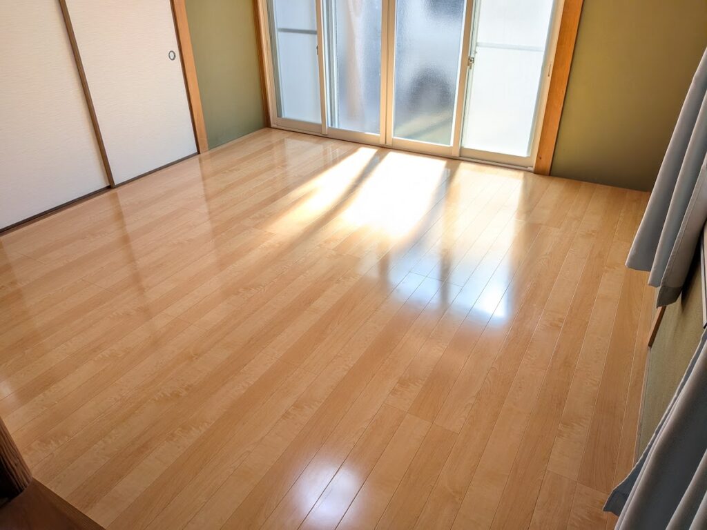 倉敷市 | 東洋テックスの新AAシリーズのフロア材で和室空間が生まれ変わりました！