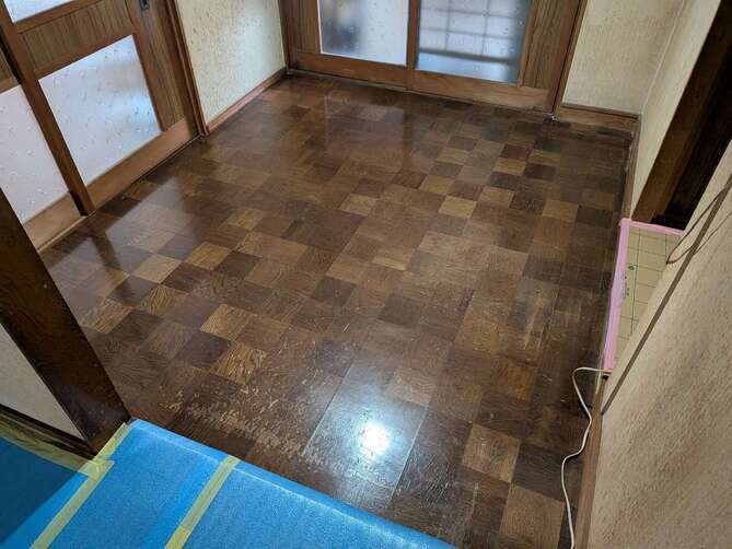 倉敷市 |床のフワフワ解消&クロス貼替で、安心でパッと明るい空間へ!