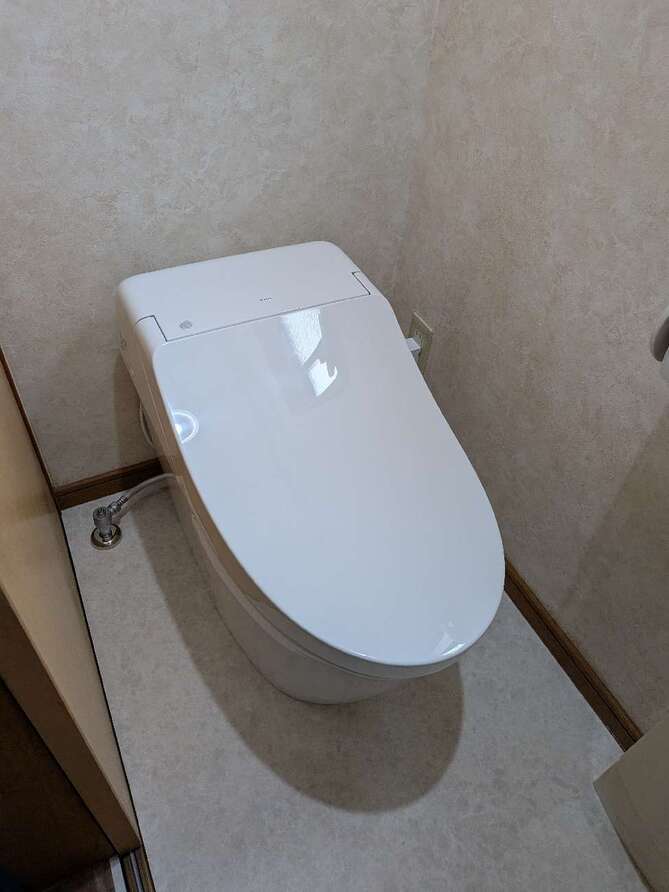倉敷市 |お掃除しやすいトイレに変わりました。