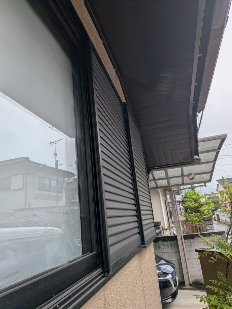 倉敷市|雨戸のパネルのみ交換できます!!