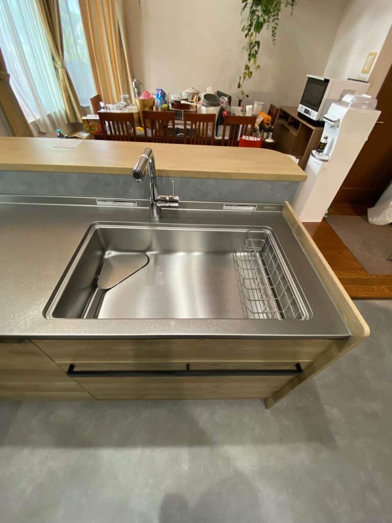 岡山市 | クリナップ最高級キッチン「セントロ」で叶えた開放感あふれるキッチンリフォーム