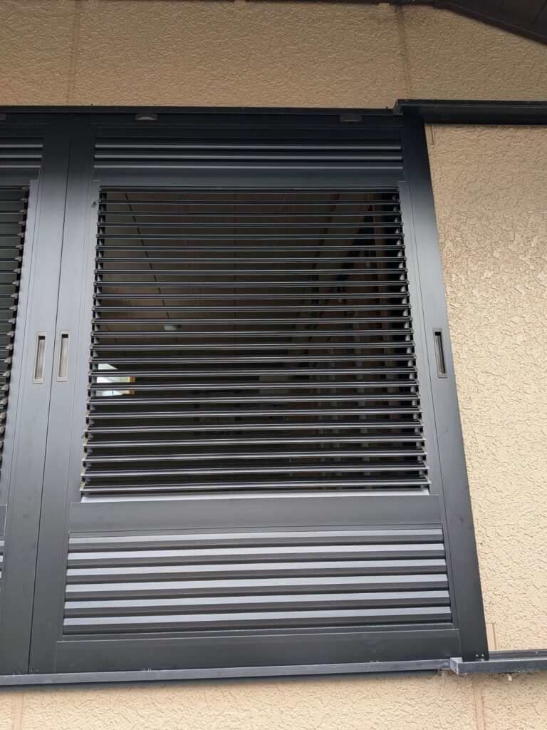 倉敷市|雨戸のパネルのみ交換できます！！
