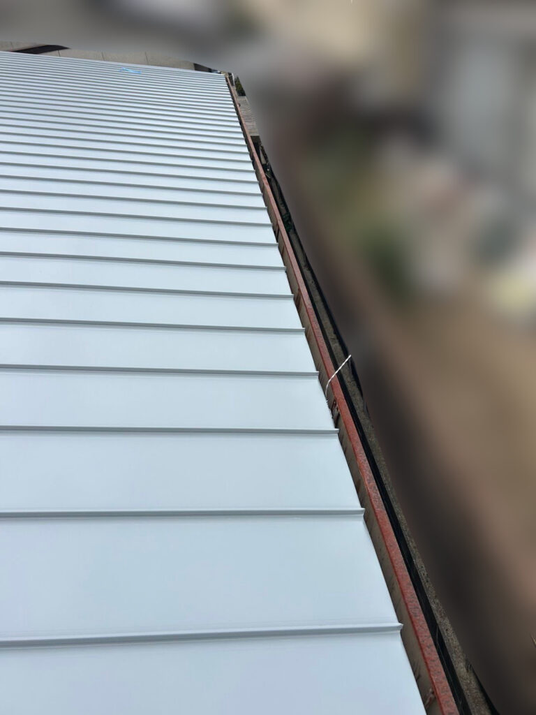 倉敷市｜【屋根工事】片面だけの屋根張り替え工事もできます！